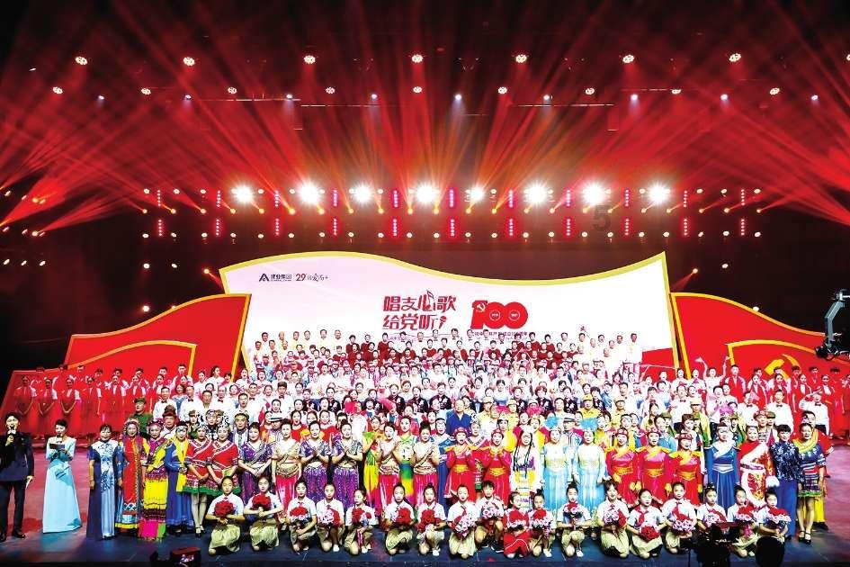 日语 求问为什么左边可以简写成右边那个样子？